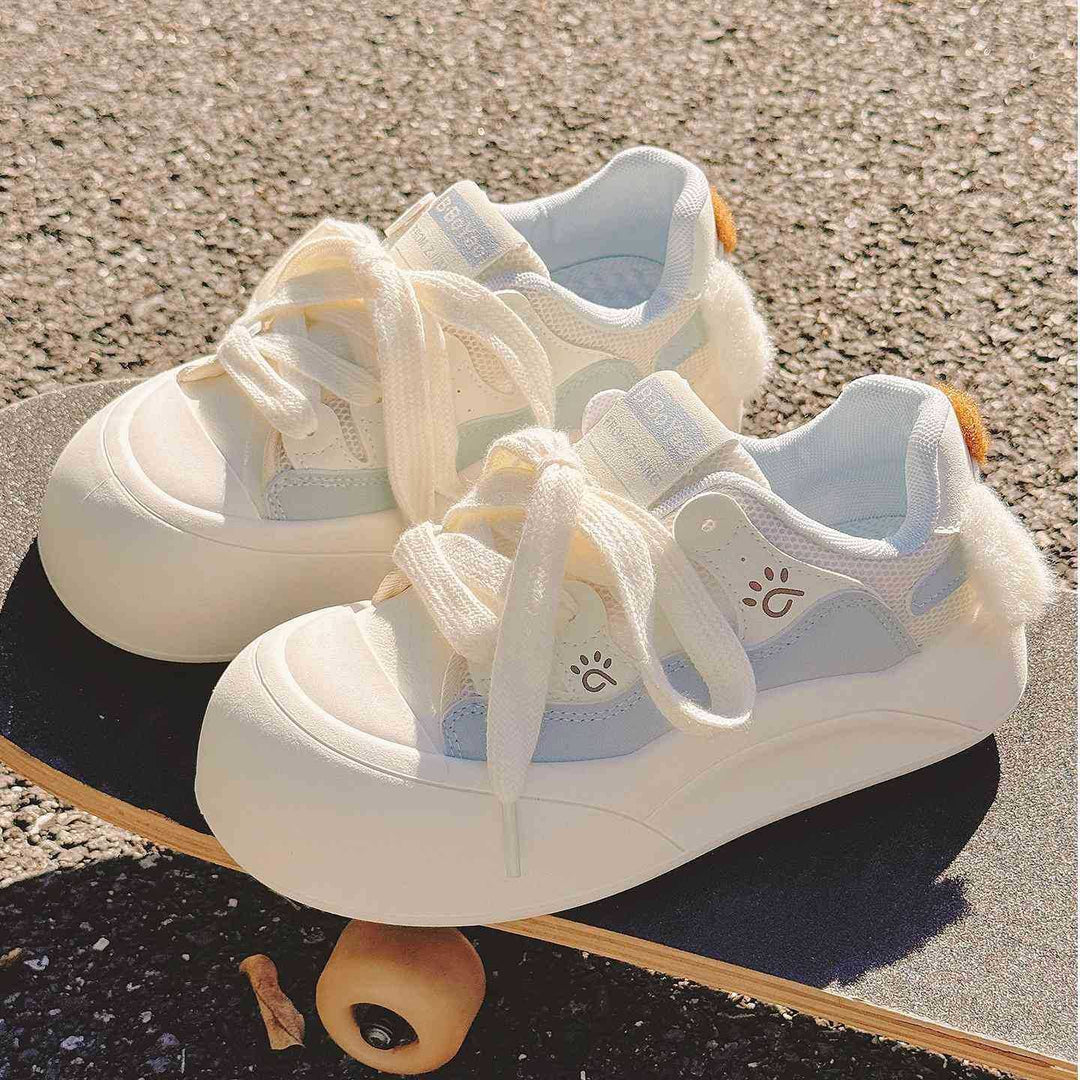 Women's sneaker with plush lining and flexible laces Mune Fashion
