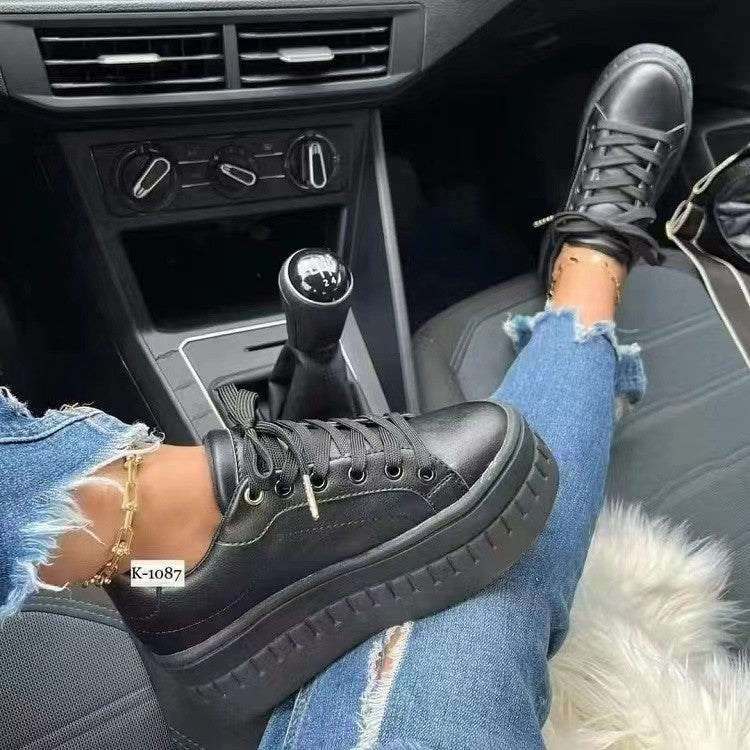 Women’s Fashion Platform Sneakers with Smooth Upper Material, Side Zipper and Distinctive Tread Sole Mune Fashion
