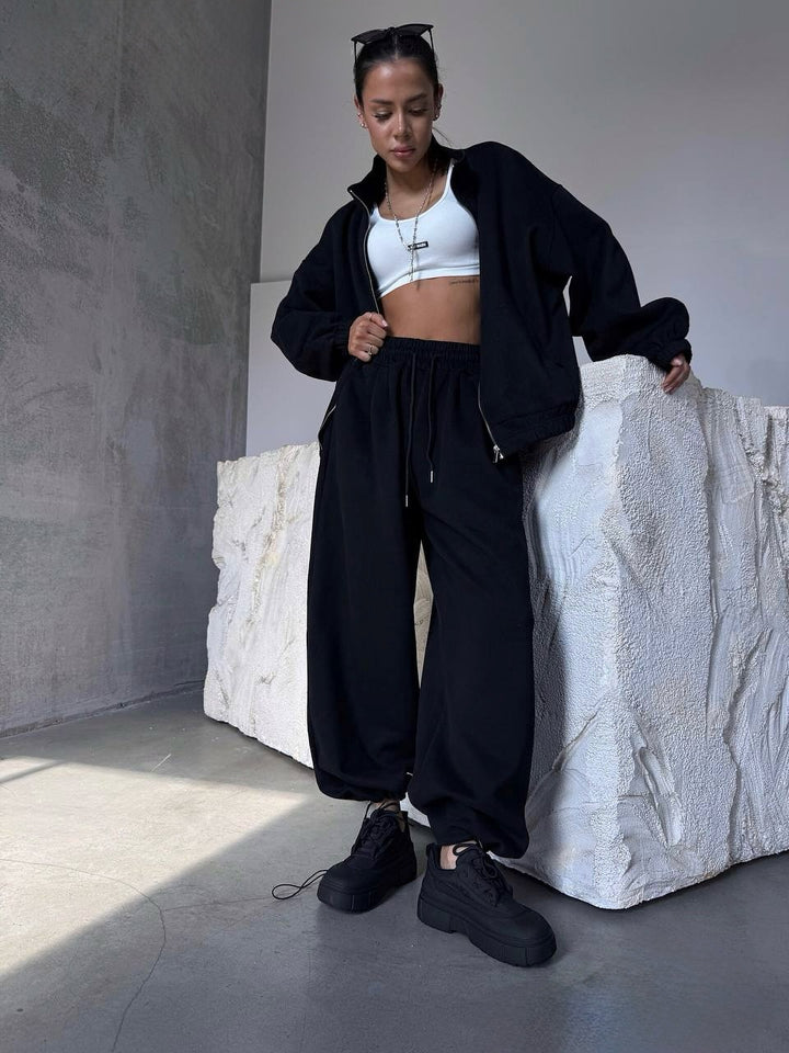 Women's oversized sweat set with zip-up jacket and wide joggers Mune Fashion