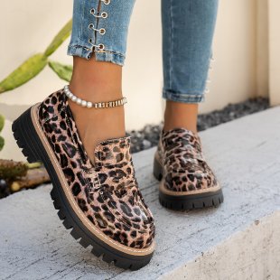 Ladies stylish loafers with comfortable platform and elegant sole Mune Fashion