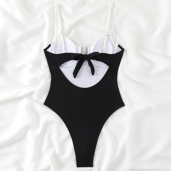 Women High-quality swimsuit with elegant cutouts Mune Fashion