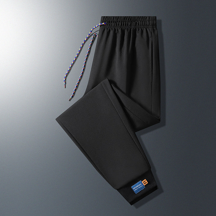 Women's sporty training pants with elastic cuffs