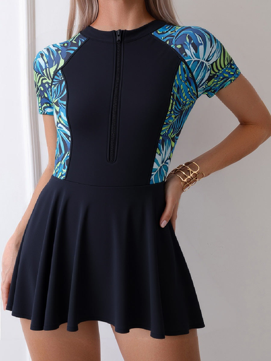 Women’s Sporty Swimsuit with Fashionable Zipper and Playful Skirt Mune Fashion