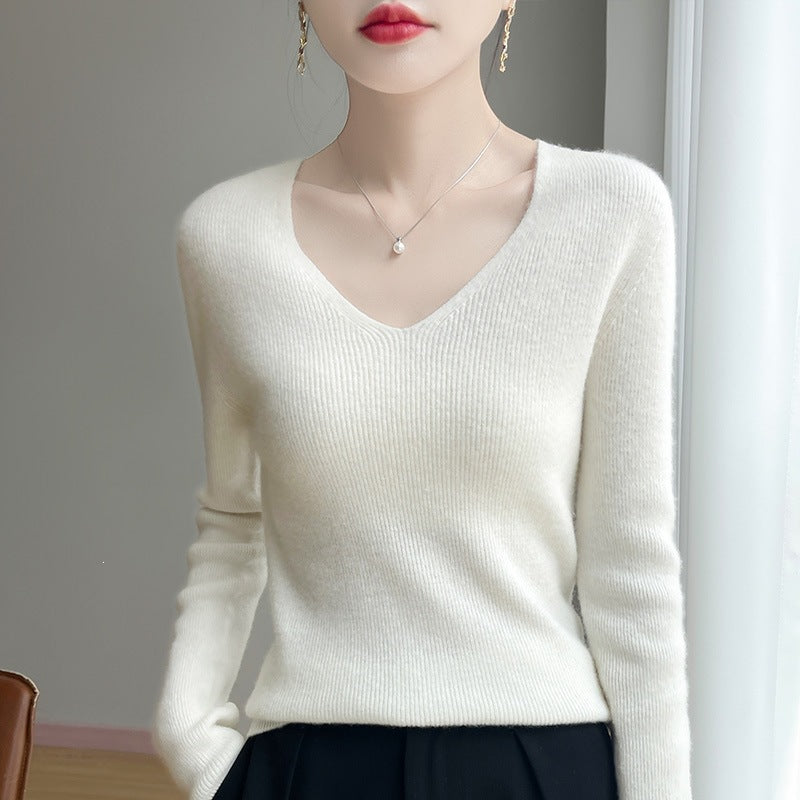 Women's Slim Fit V-Neck Fine Knit Sweater with Fine Rib Structure and Soft Feel Mune Fashion