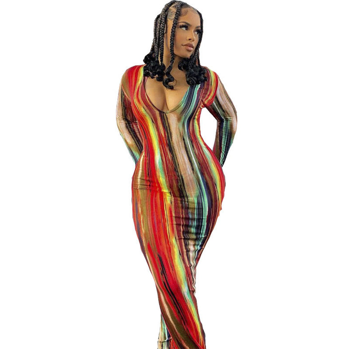 Ladies Fitted Maxi Dress with Long Sleeves and Abstract Stripe Pattern Mune Fashion