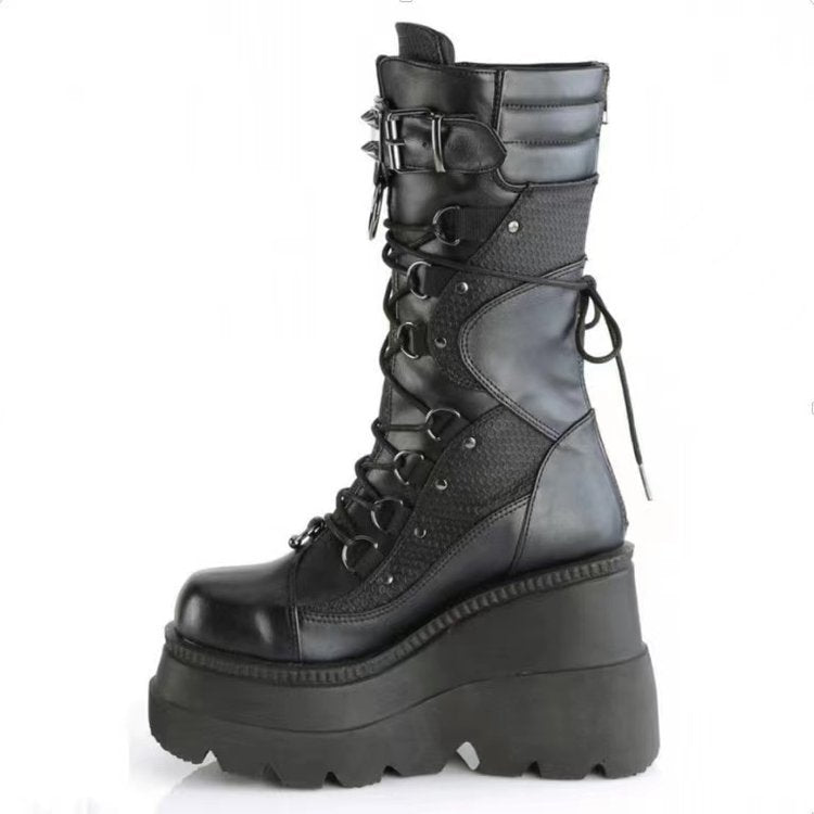 Women’s ankle-high platform biker ankle boots with lacing, decorative ring and double straps Mune Fashion