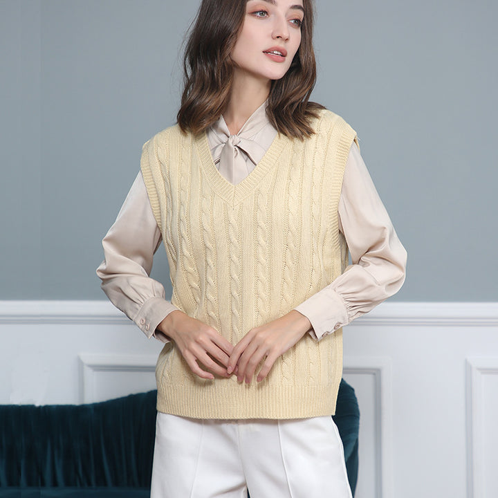 Women Classic Cable Knit Vest with Slim Fit and V-Neck Mune Fashion