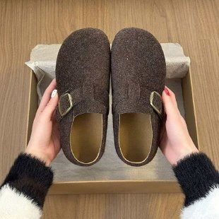 Ladies Comfortable Molitor Slippers with Buckle Detail Mune Fashion