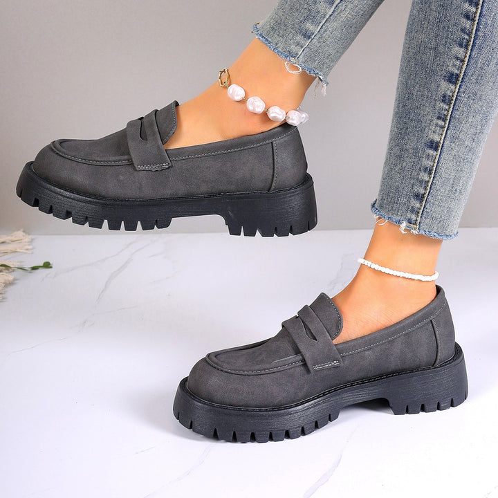 Women's platform loafer with profiled sole and suede look Mune Fashion