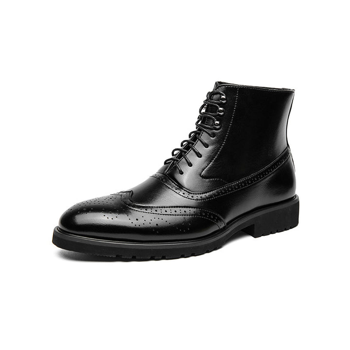 Men's classic brogue lace-up ankle boot with perforated wingtip and grippy rubber sole Mune Fashion