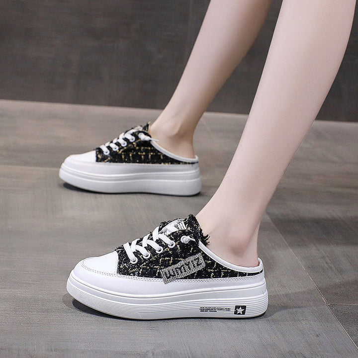 Ladies sporty sneakers with modern checkerboard pattern and non-slip sole Mune Fashion