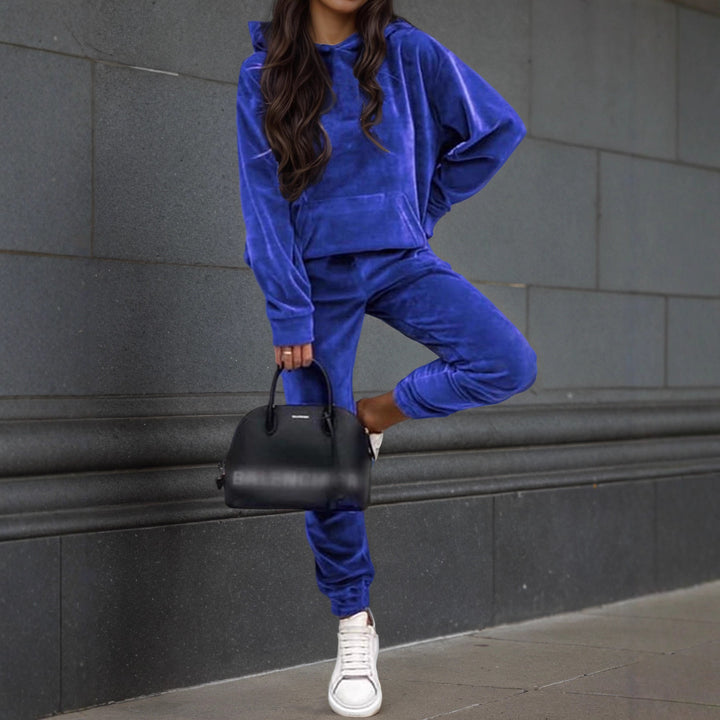 Women's Velvet Tracksuit with Hooded Hoodie, Kangaroo Pocket and Elastic Cuff Pants Mune Fashion