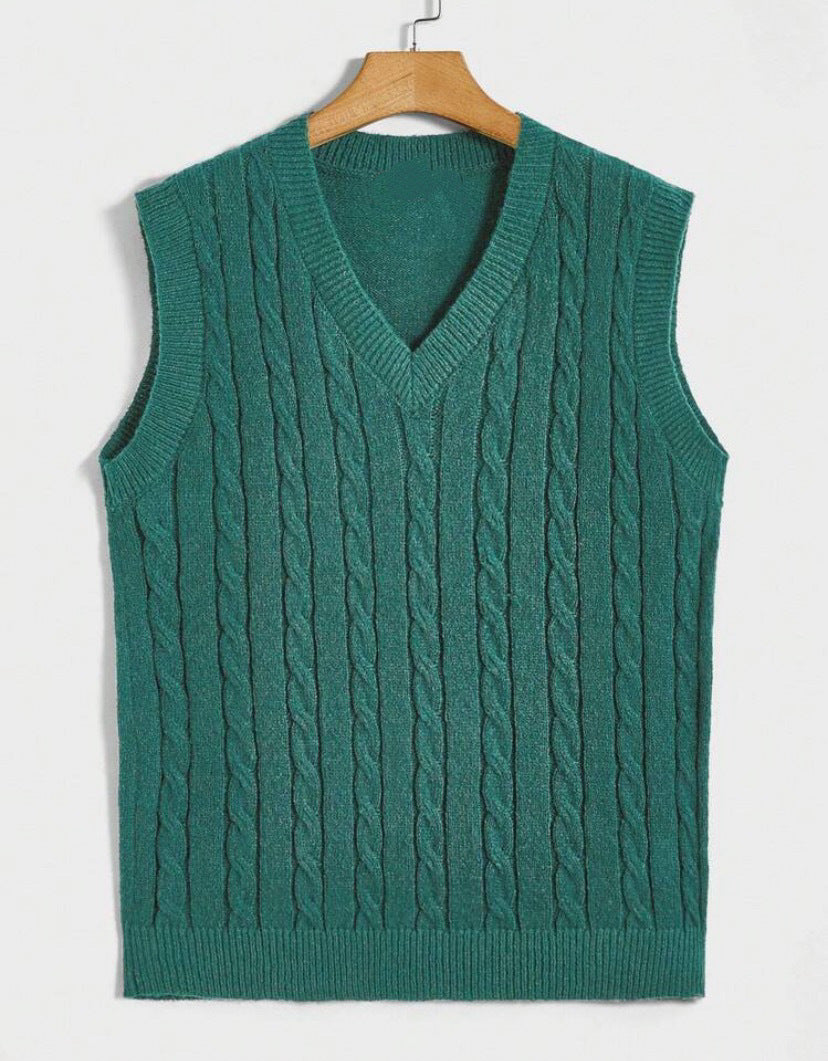 Ladies' Knit Vest with V-Neck and Cable Pattern Mune