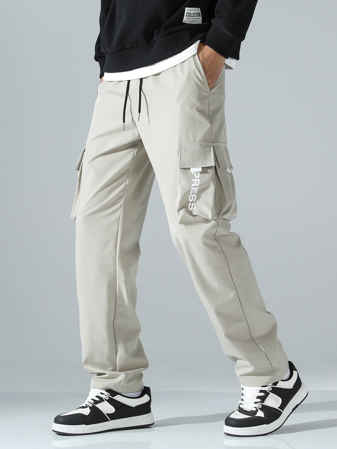 Men's cargo joggers with elastic waistband, side flap & zipper pockets Mune Fashion
