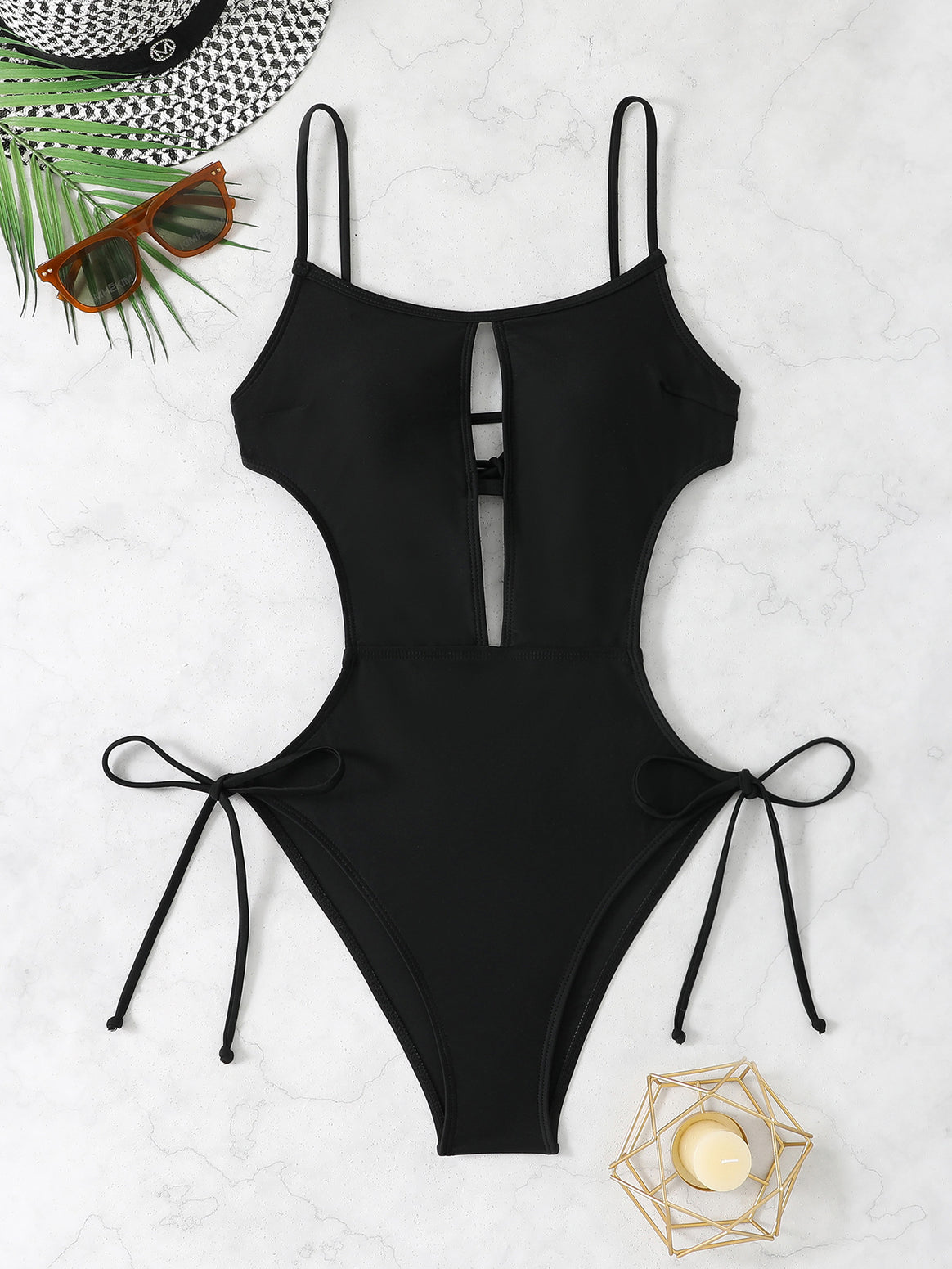 Women's One-Piece Swimsuit with Trendy Cut-Out Details Mune Fashion