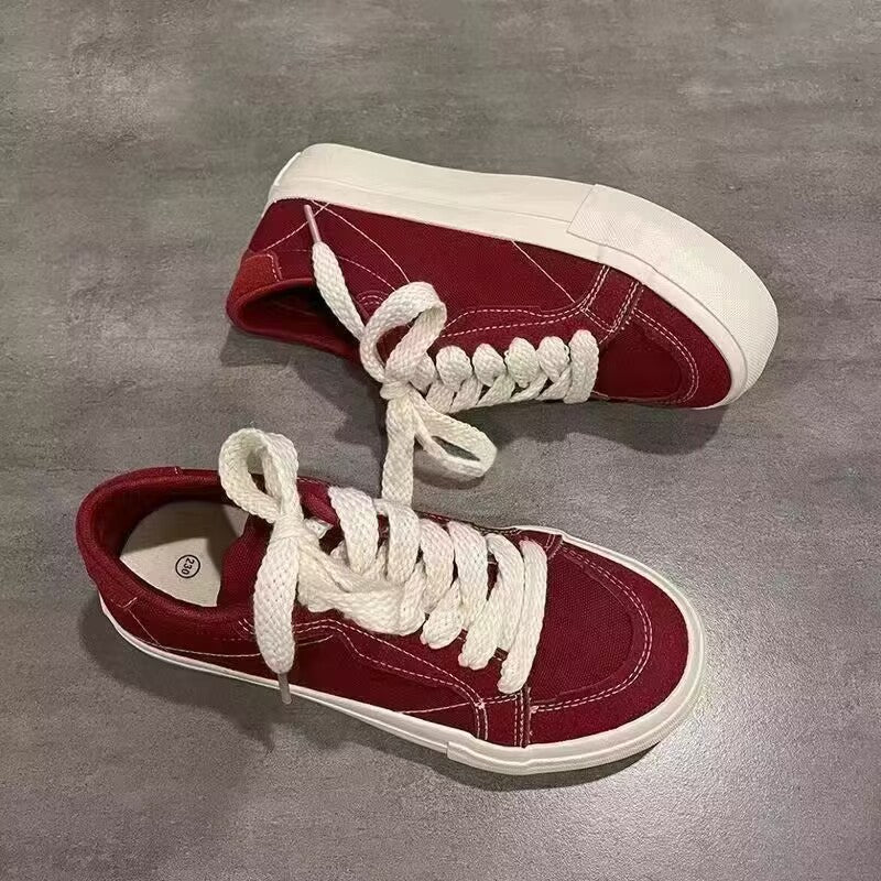Women's Sporty Sneakers with Soft Suede and Durable Elastic Closure Mune Fashion