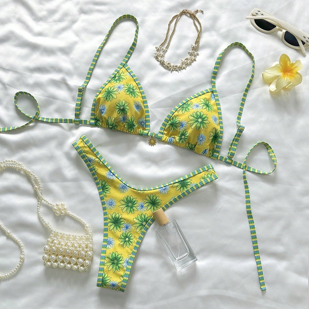 Women's triangle bikini with playful checkered pattern Mune Fashion