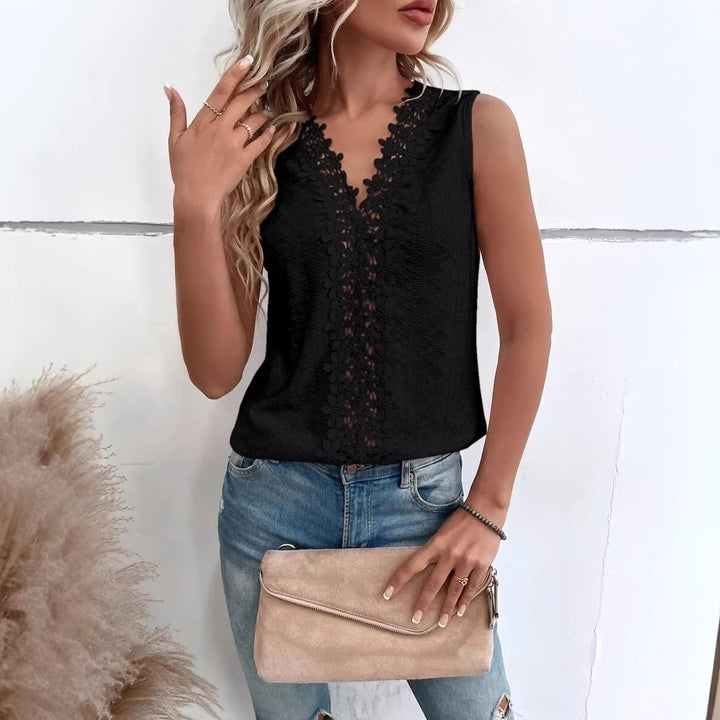 Women's Sleeveless Crochet Top with V-Neck and Lace Trim Mune Fashion