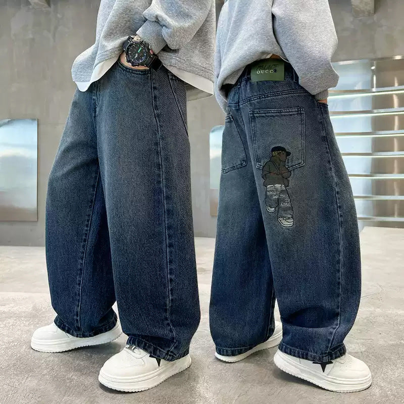 Unisex wide denim pants with unique appliqués Mune Fashion