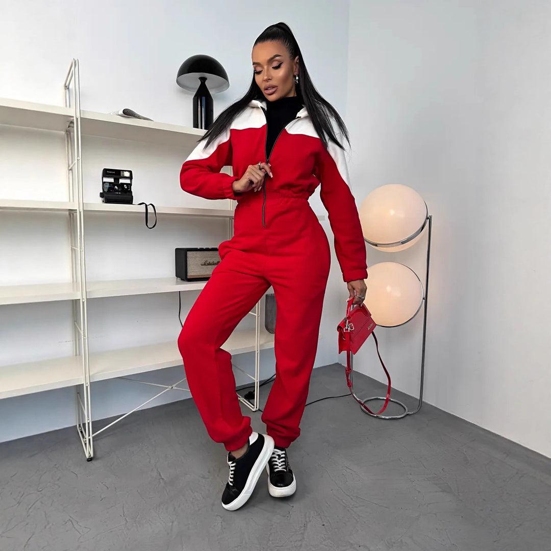 Ladies cozy fleece jumpsuit with hood, full-length zipper and elastic cuffs Mune Fashion