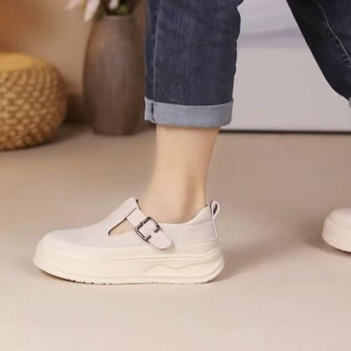 Women’s platform sneaker with fashionable strap and breathable textile upper Mune Fashion