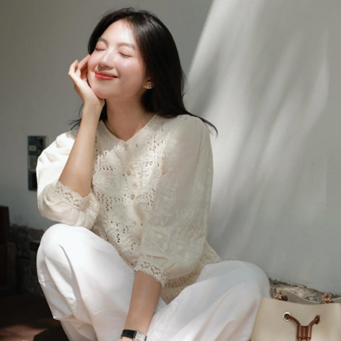 Women's Romantic Crochet Blouse with Continuous Button Placket, V-Neck and Three-Quarter Balloon Sleeves Mune Fashion