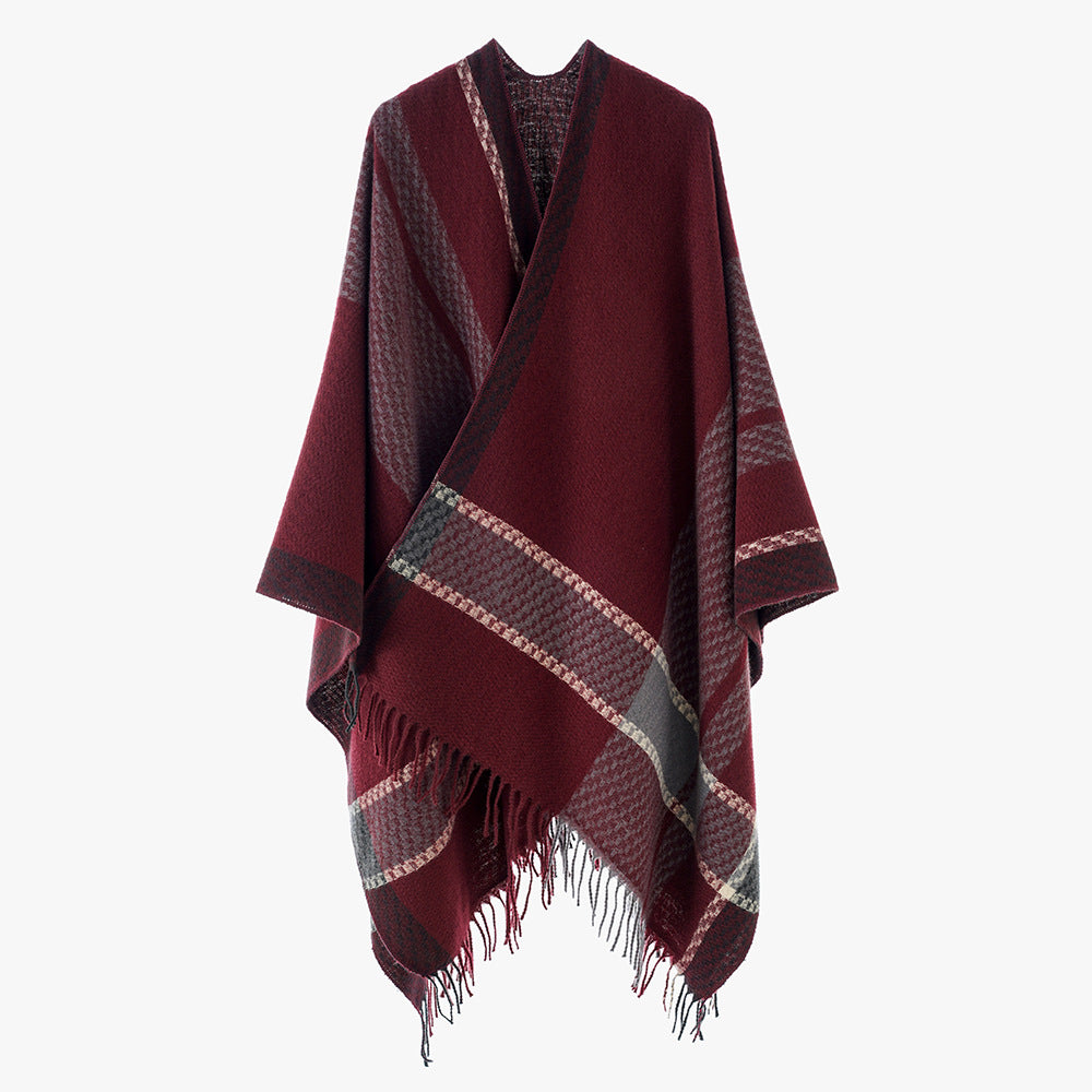 Women's Oversize Cape Poncho made of Wool Blend with Checkered Pattern and Fringe Hem Mune Fashion