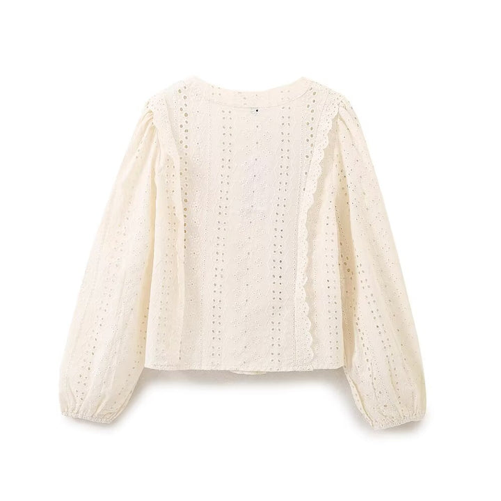 Women's Broderie-Anglaise Blouse with Round Neckline, Balloon Sleeves and Lace Trim Mune Fashion