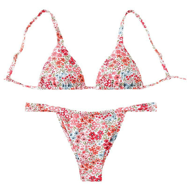 Women's Triangle Bikini with Elegant Floral Pattern Mune Fashion
