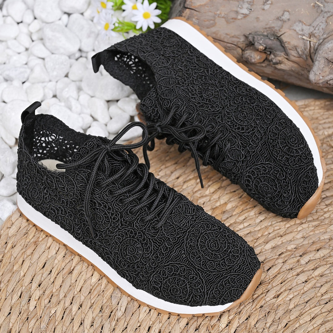 Women's Lightweight Sneakers with Crochet Tip Upper and Contoured Rubber Sole Mune Fashion