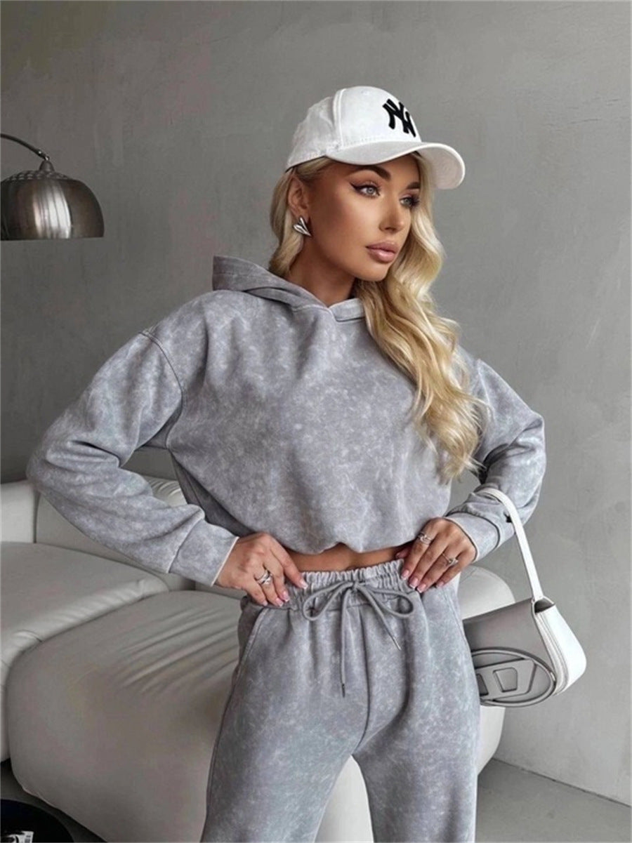 Women's cropped hoodie and high-waisted jogging pants set Mune Fashion