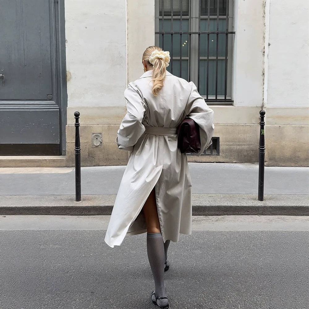 Women's mid-length trench coat in cocoon cut with belt and raglan sleeves Mune Fashion