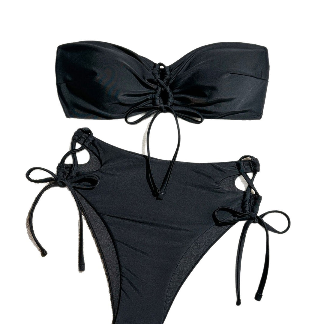 Ladies high-cut bandeau bikini with elegant gathering elements Mune Fashion