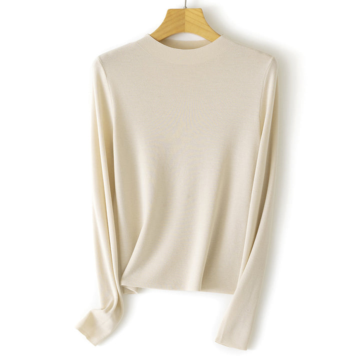 Women's fine knit pullover with short stand-up collar and slim silhouette Mune Fashion
