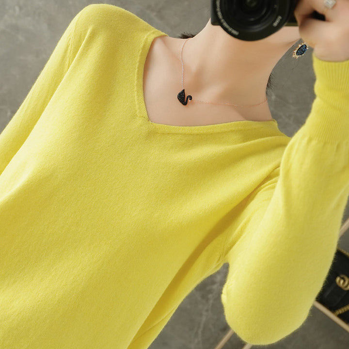 Women light V-neck cashmere-look fine knit sweater Mune Fashion