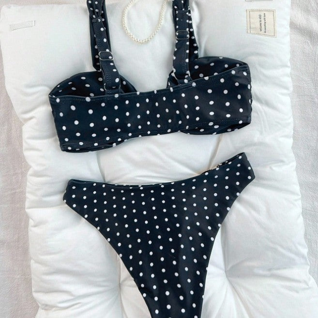 Women's bikini with fashionable polka dot pattern and golden detail Mune Fashion