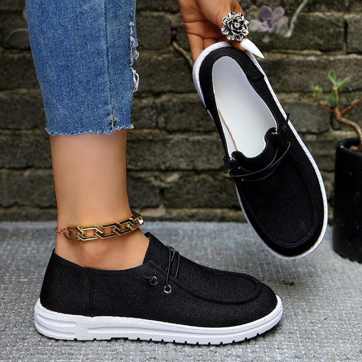 Women's Slip-On Sneaker in Moccasin Style with Elastic Entry and Contoured Comfort Sole Mune Fashion