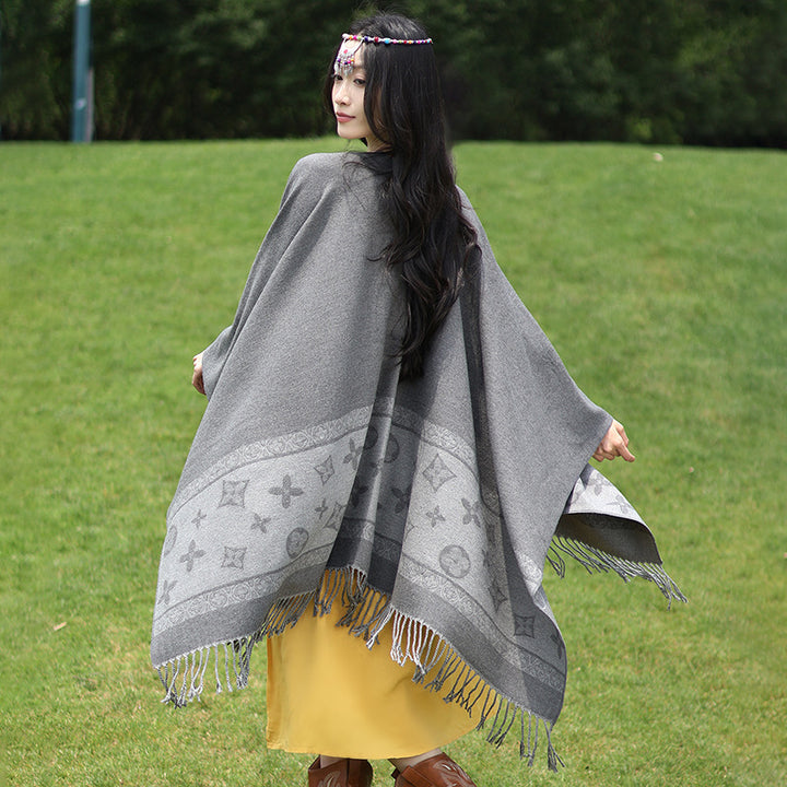 Women's Oversized Rectangular Poncho made of Wool Blend with Woven Jacquard Border and Fringed Hem Mune Fashion