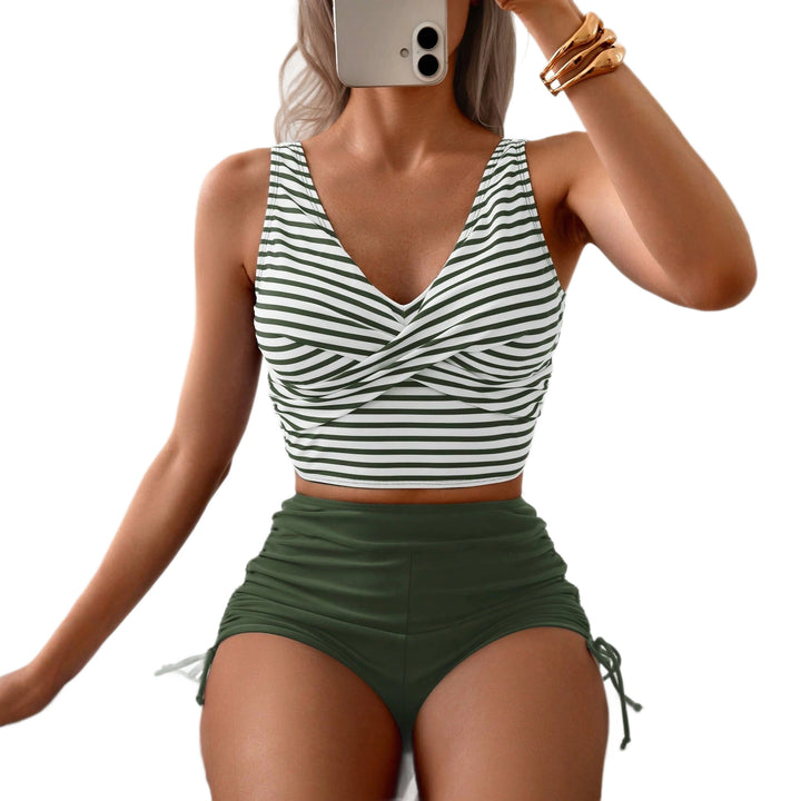 Ladies Sporty Crop Top and High-Waisted Shorts Mune Fashion