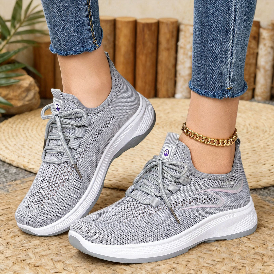 Women's breathable knitted casual sneaker with elastic lacing and shock-absorbing wedge sole Mune Fashion