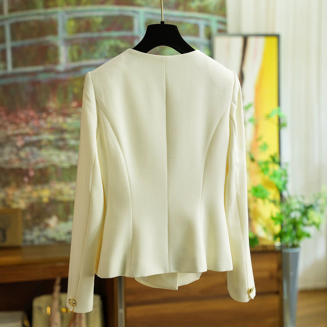 Women's elegantly tailored blazer with decorative buttons Mune Fashion