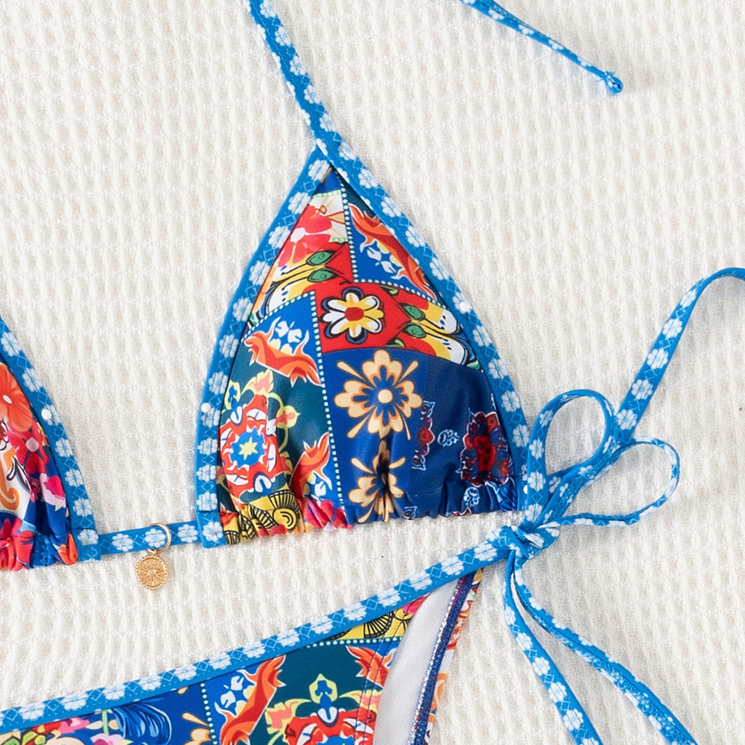 Women's triangle bikini with floral pattern and ruching Mune Fashion