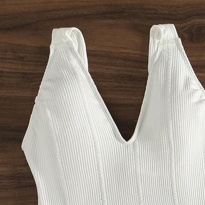 Women's Stylish V-Neck Swimsuit Mune Fashion
