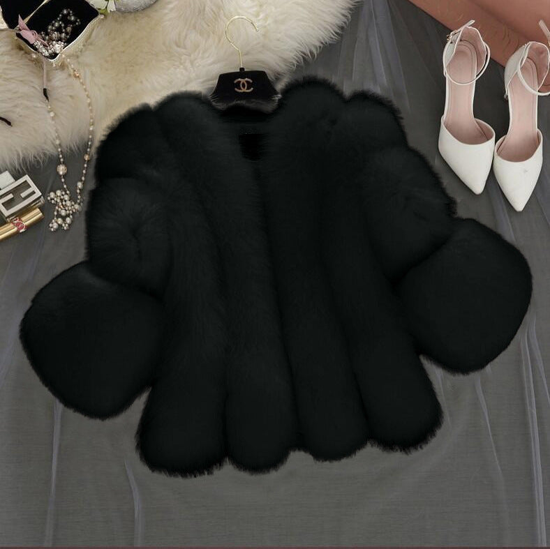 Women Fluffy Faux Fur Coat with Wide Cut Sleeves Mune