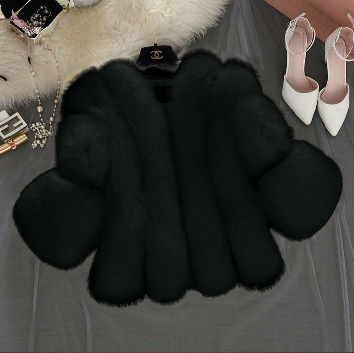 Women Fluffy Faux Fur Coat with Wide Cut Sleeves Mune