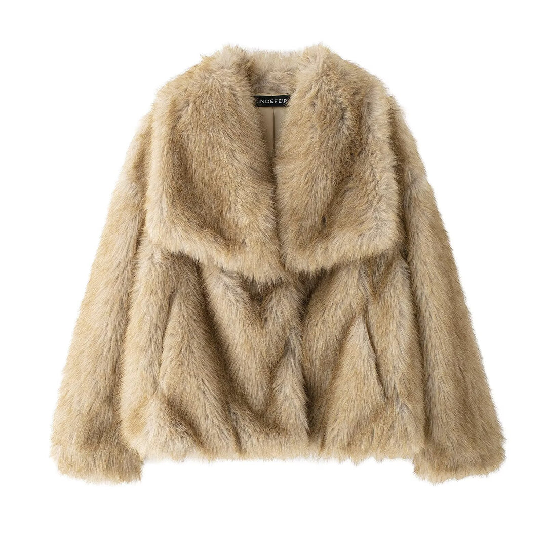 Ladies' short faux fur coat with oversized shawl collar and soft lining Mune Fashion