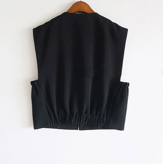 Women’s Fashionable Sleeveless Vest with Button Details Mune Fashion