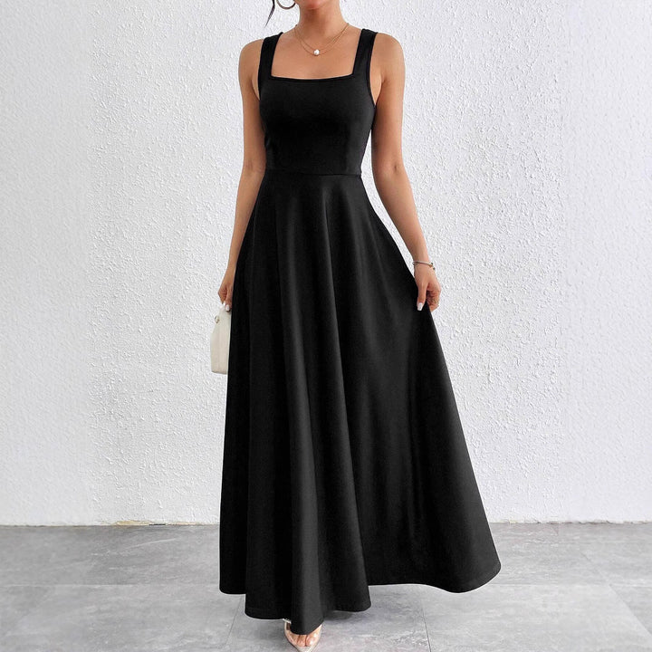Elegant women's maxi dress with soft cut & square neckline | Mune Fashion