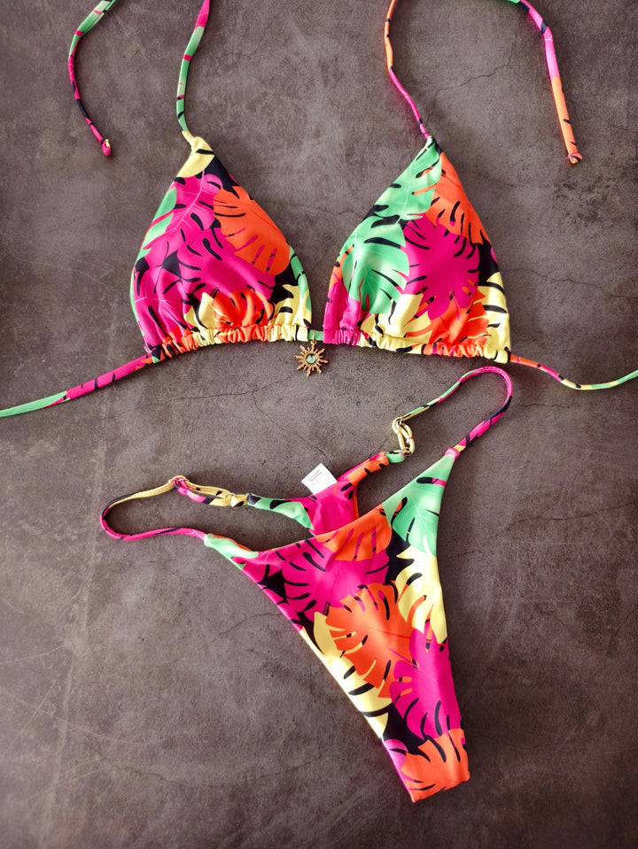Women's Triangle Bikini Set with Side Lacing and Floral Pattern Mune Fashion