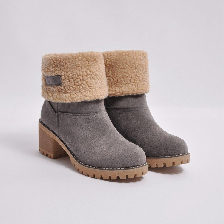 Women's ankle boots with folded fur cuff, suede look and robust profile sole Mune Fashion